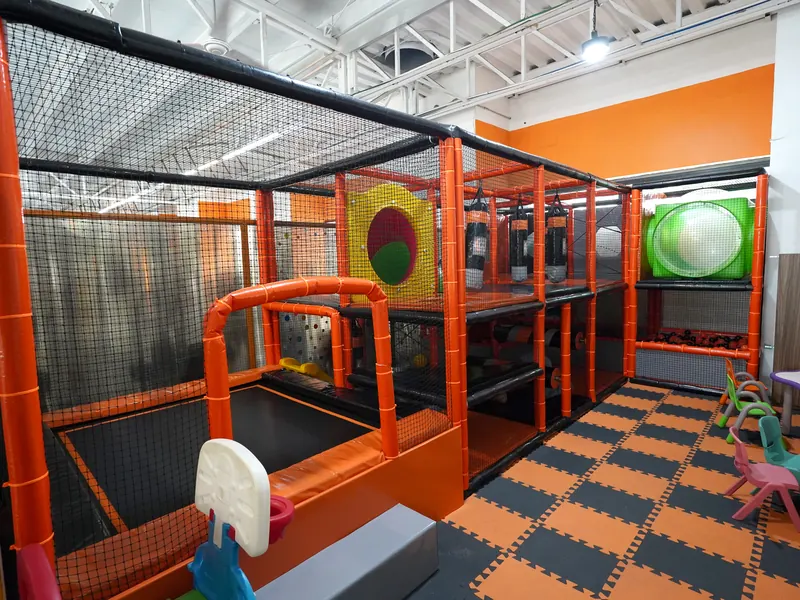 Área infantil HiperKids